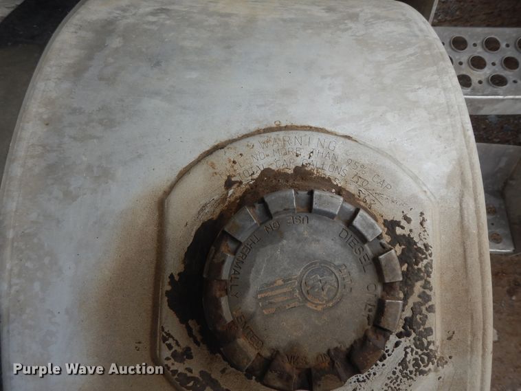 image for item DF0285 2008 Kenworth W900L  semi truck