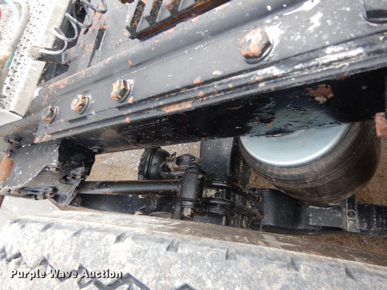 image for item DF0285 2008 Kenworth W900L  semi truck