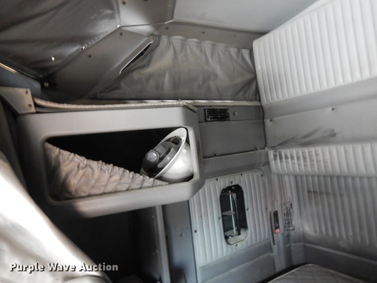 image for item DF0285 2008 Kenworth W900L  semi truck