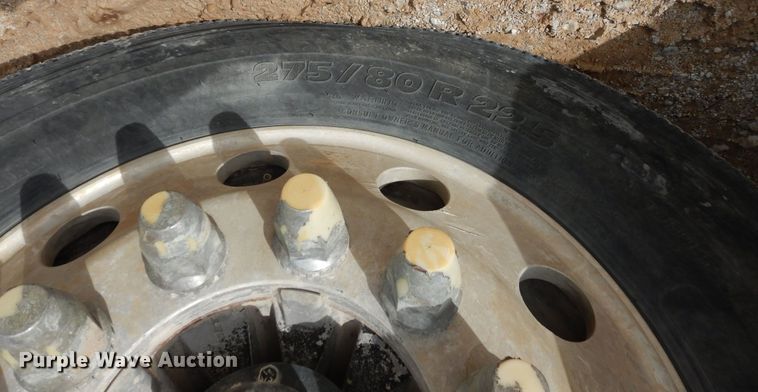 image for item DF0285 2008 Kenworth W900L  semi truck