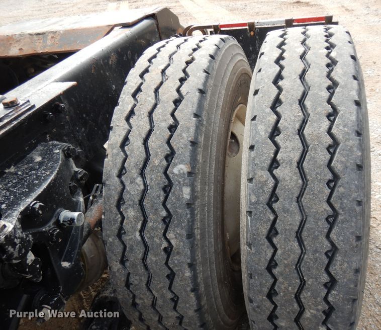 image for item DF0285 2008 Kenworth W900L  semi truck