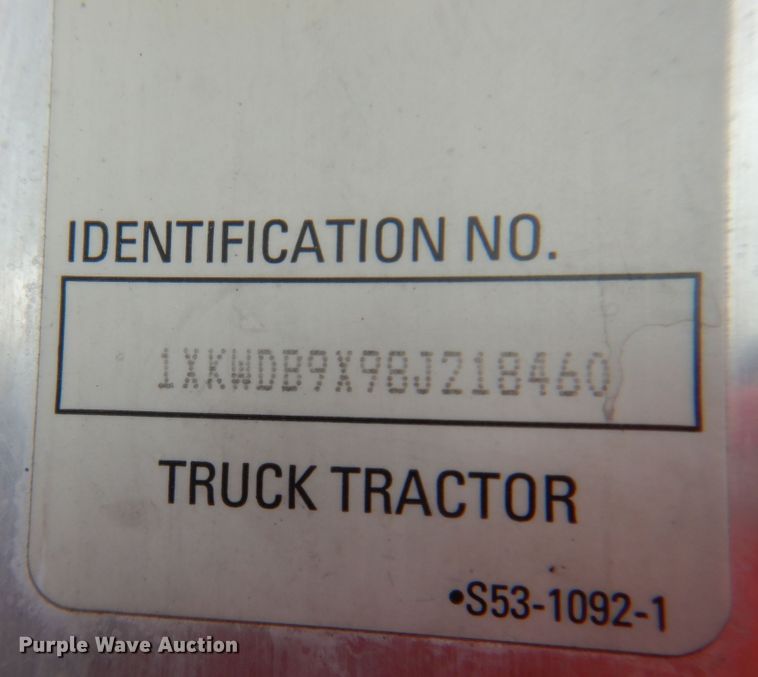 image for item DF0285 2008 Kenworth W900L  semi truck