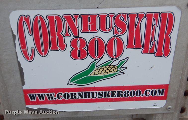 image for item DH7999 2012 Cornhusker 800  grain trailer