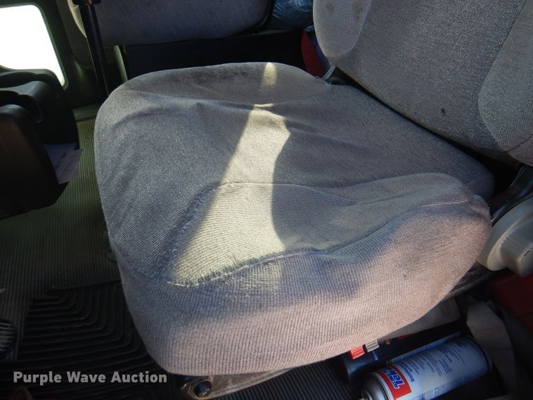 image for item DI5450 2011 Kenworth T800  semi truck