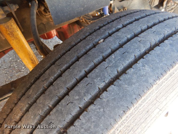 image for item DI5450 2011 Kenworth T800  semi truck