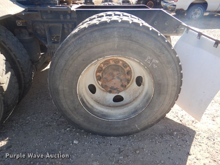 image for item DI5450 2011 Kenworth T800  semi truck