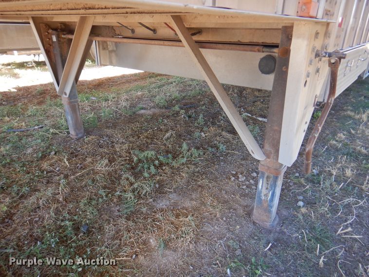 image for item DI5452 1998 Eby  livestock trailer