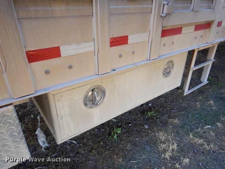 image for item DI5452 1998 Eby  livestock trailer