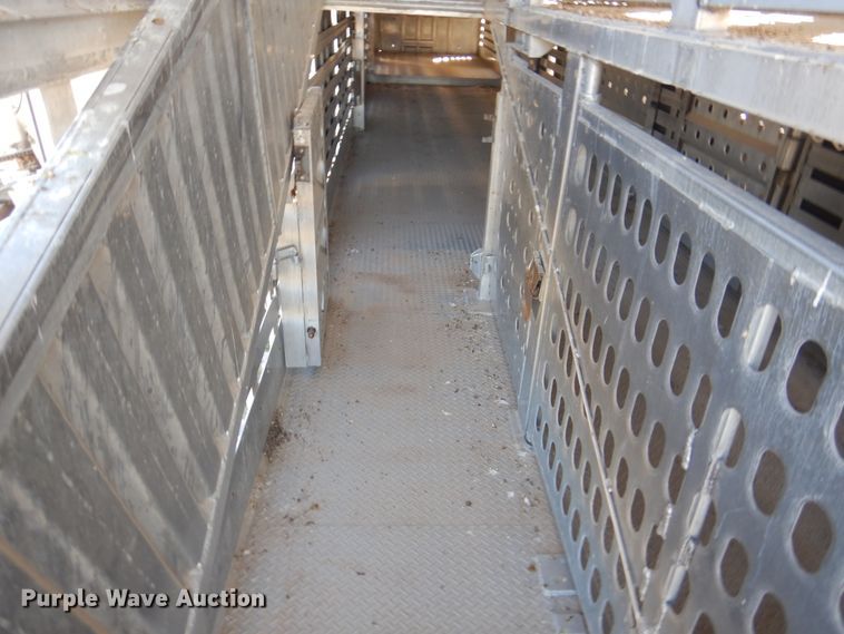 image for item DI5452 1998 Eby  livestock trailer