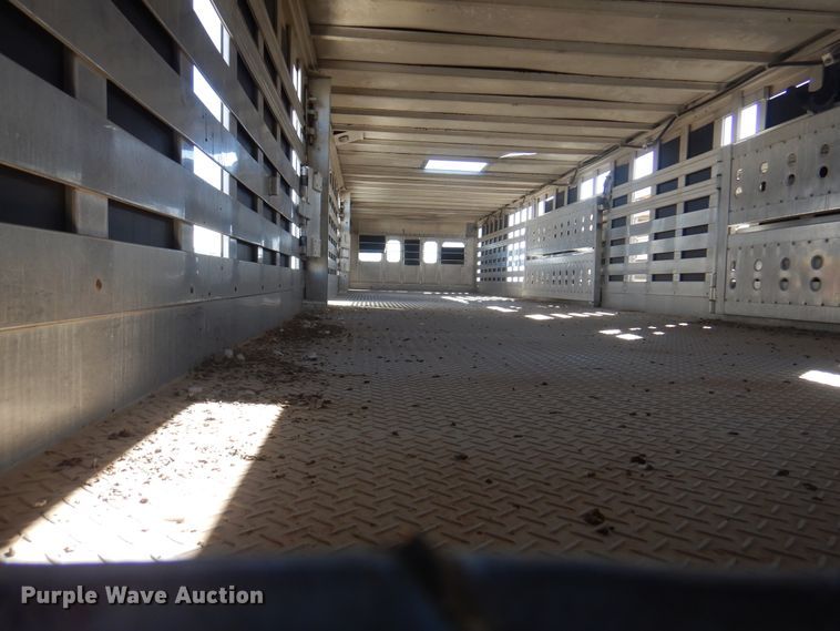 image for item DI5452 1998 Eby  livestock trailer