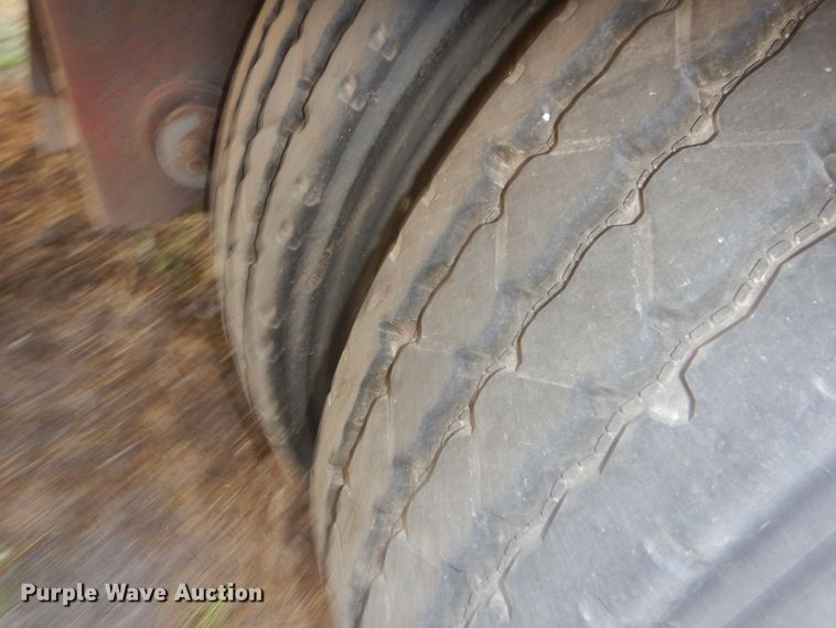 image for item DI5452 1998 Eby  livestock trailer