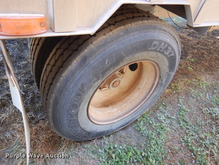 image for item DI5452 1998 Eby  livestock trailer