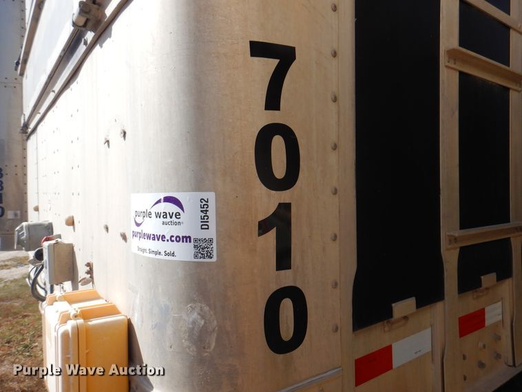 image for item DI5452 1998 Eby  livestock trailer