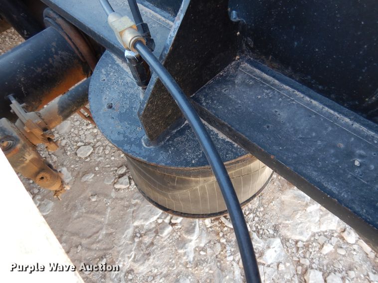 image for item DI8517 2000 Fontaine TH55-FLD  lowboy equipment trailer