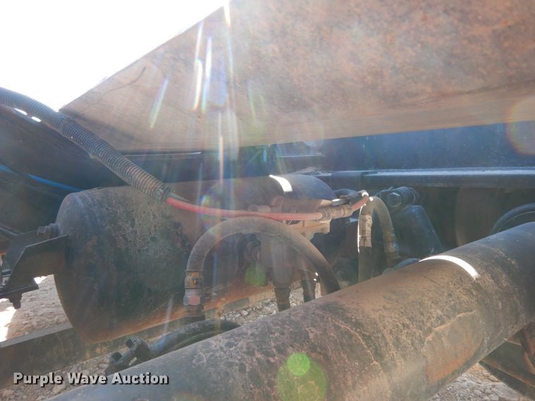 image for item DI8517 2000 Fontaine TH55-FLD  lowboy equipment trailer