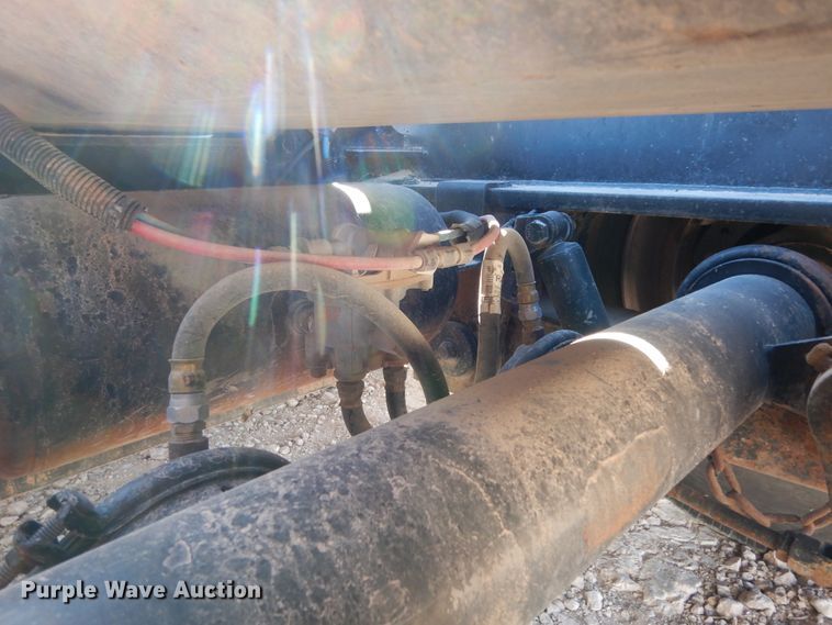 image for item DI8517 2000 Fontaine TH55-FLD  lowboy equipment trailer