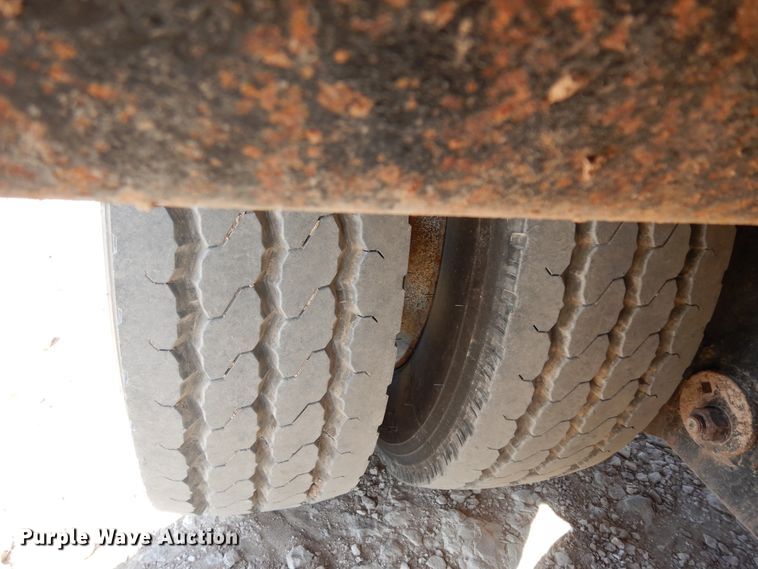 image for item DI8517 2000 Fontaine TH55-FLD  lowboy equipment trailer