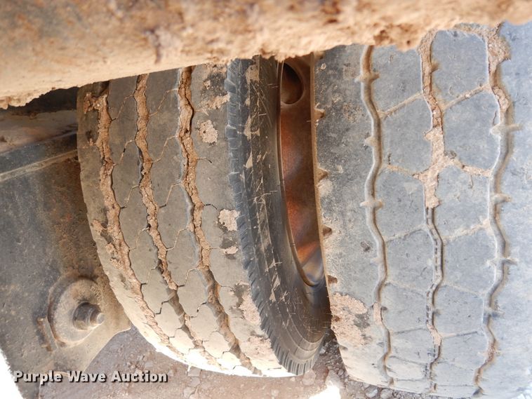 image for item DI8517 2000 Fontaine TH55-FLD  lowboy equipment trailer