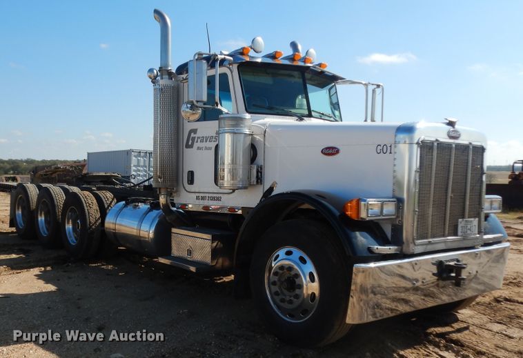 image for item DI8530 2006 Peterbilt 379  semi truck