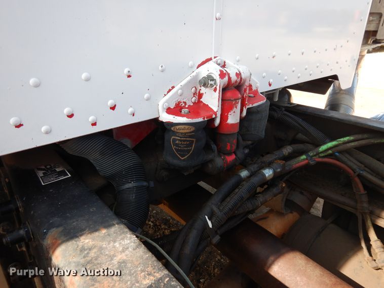 image for item DI8530 2006 Peterbilt 379  semi truck