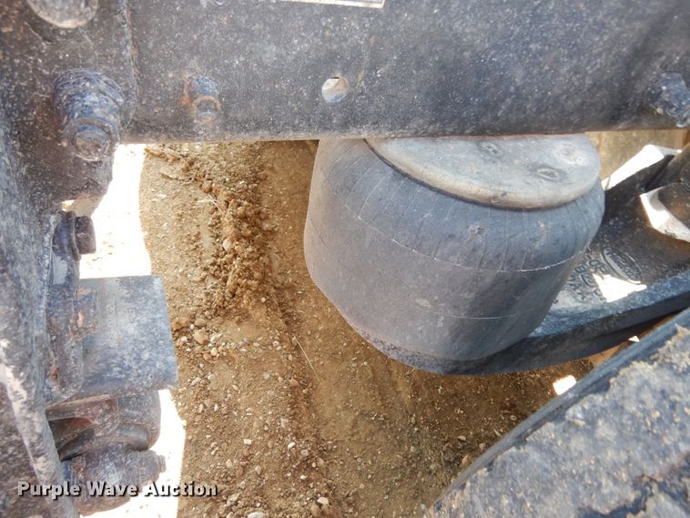 image for item DI8530 2006 Peterbilt 379  semi truck