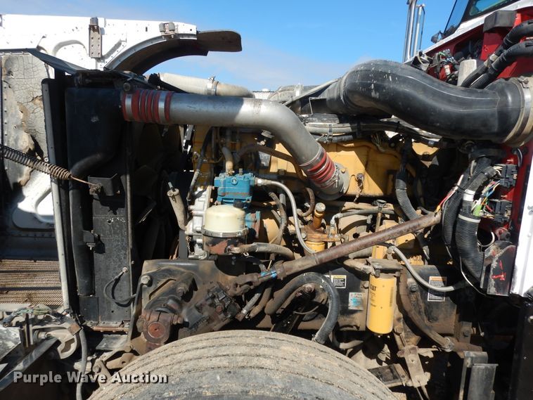 image for item DI8530 2006 Peterbilt 379  semi truck