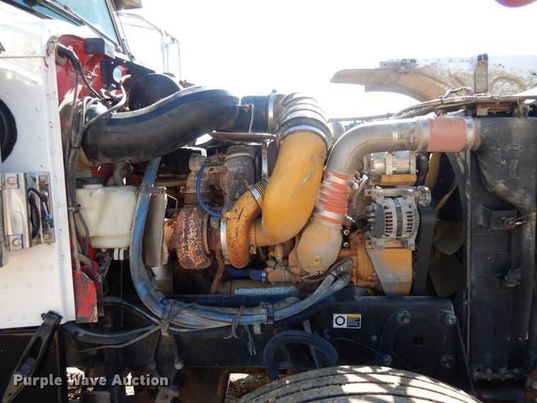 image for item DI8530 2006 Peterbilt 379  semi truck