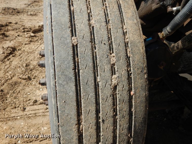 image for item DI8530 2006 Peterbilt 379  semi truck