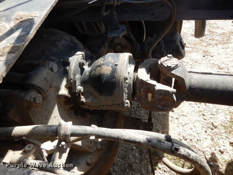 image for item DI8531 1999 Mack RD688S  semi truck