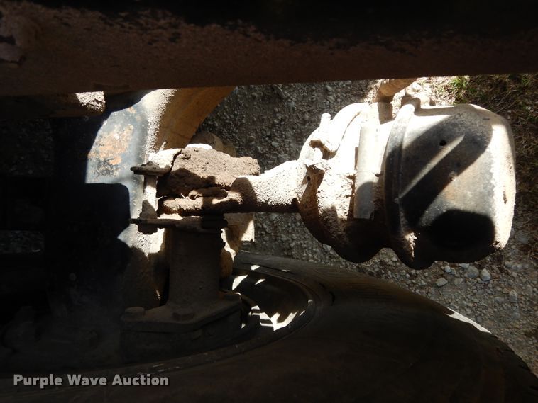 image for item DI8531 1999 Mack RD688S  semi truck