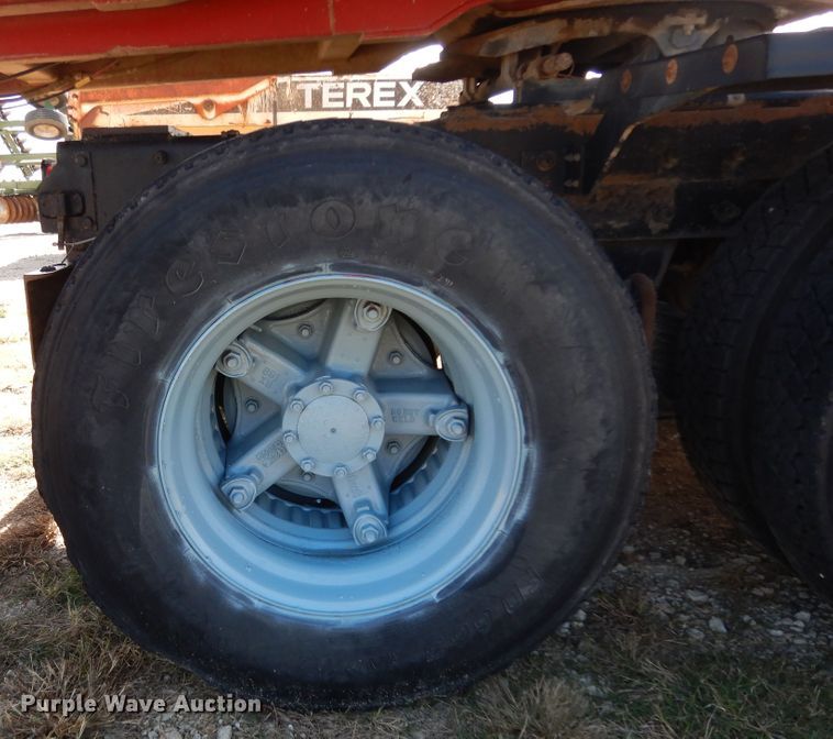 image for item DI8531 1999 Mack RD688S  semi truck