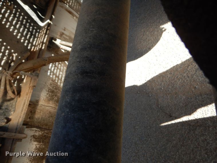 image for item DI8540 2012 Peterbilt 388  semi truck