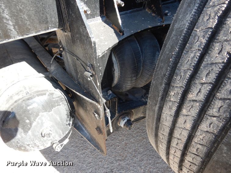 image for item DI8540 2012 Peterbilt 388  semi truck