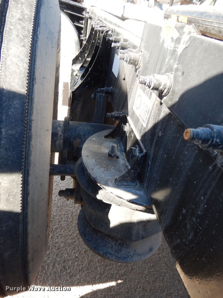 image for item DI8540 2012 Peterbilt 388  semi truck