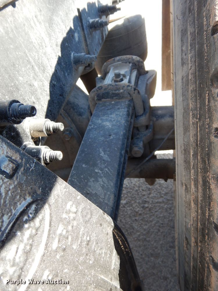 image for item DI8540 2012 Peterbilt 388  semi truck