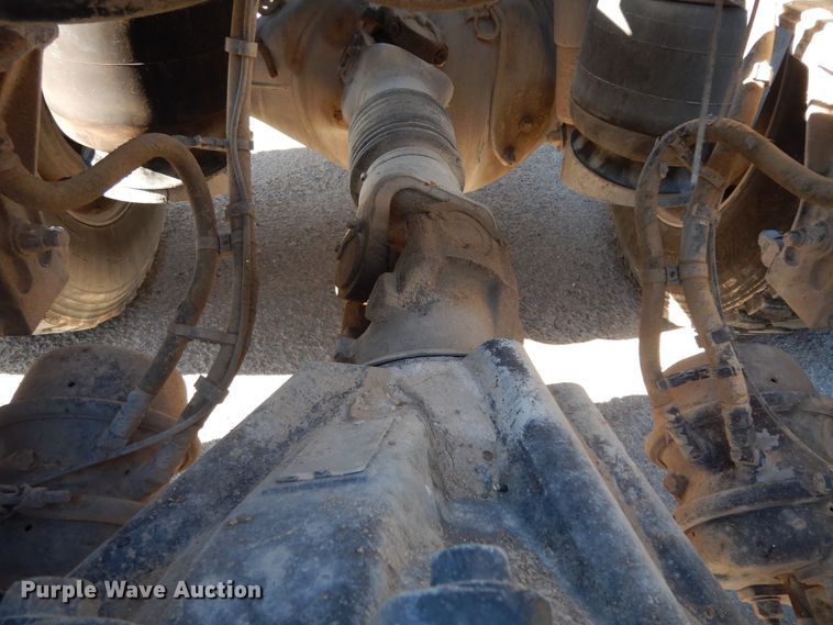 image for item DI8540 2012 Peterbilt 388  semi truck