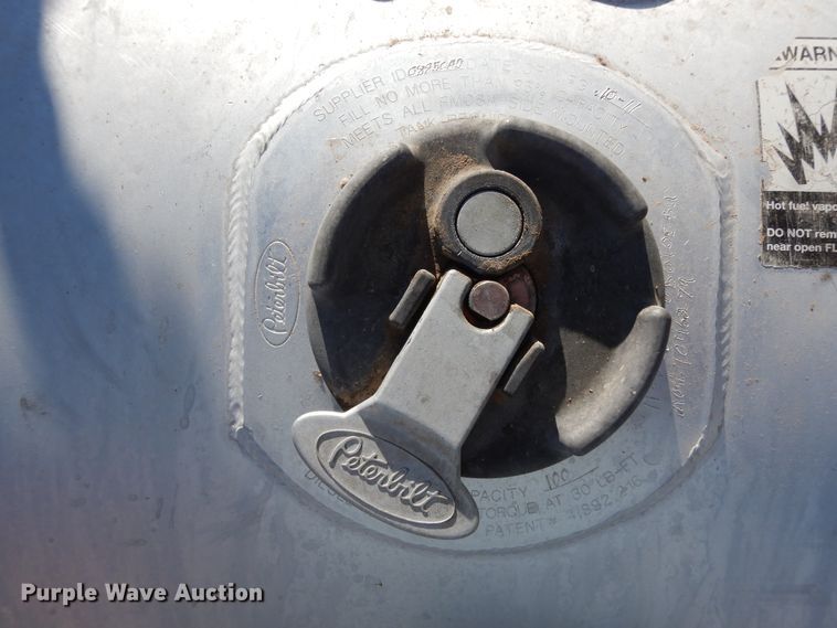 image for item DI8540 2012 Peterbilt 388  semi truck