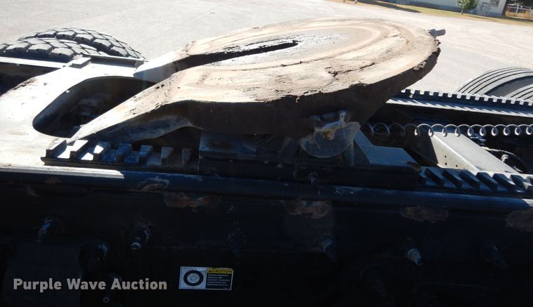 image for item DI8540 2012 Peterbilt 388  semi truck