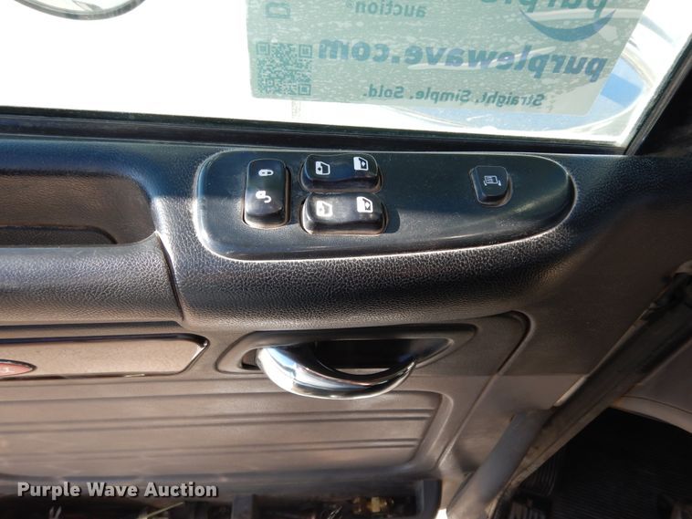 image for item DI8540 2012 Peterbilt 388  semi truck