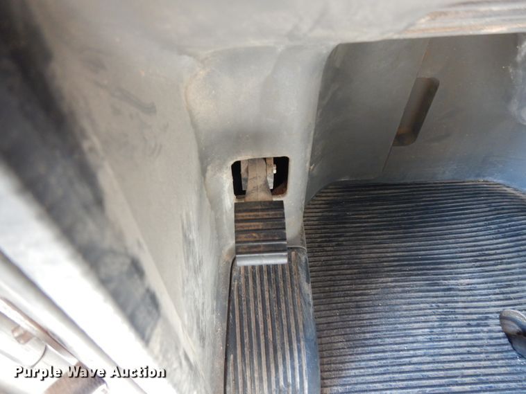 image for item DI8540 2012 Peterbilt 388  semi truck