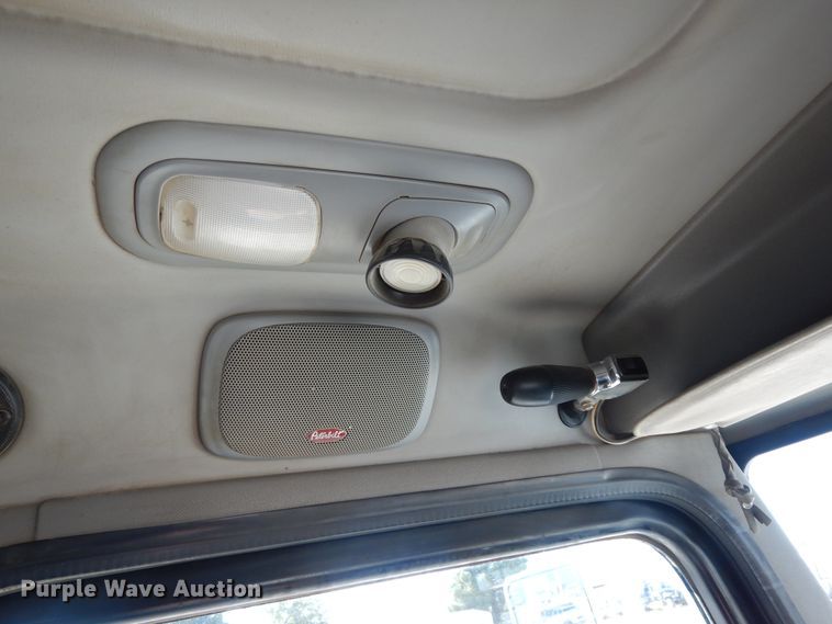 image for item DI8540 2012 Peterbilt 388  semi truck