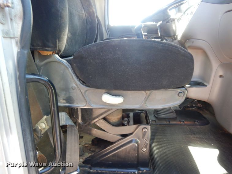 image for item DI8540 2012 Peterbilt 388  semi truck