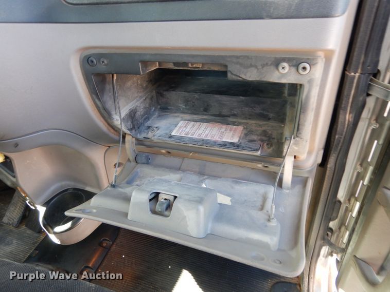 image for item DI8540 2012 Peterbilt 388  semi truck