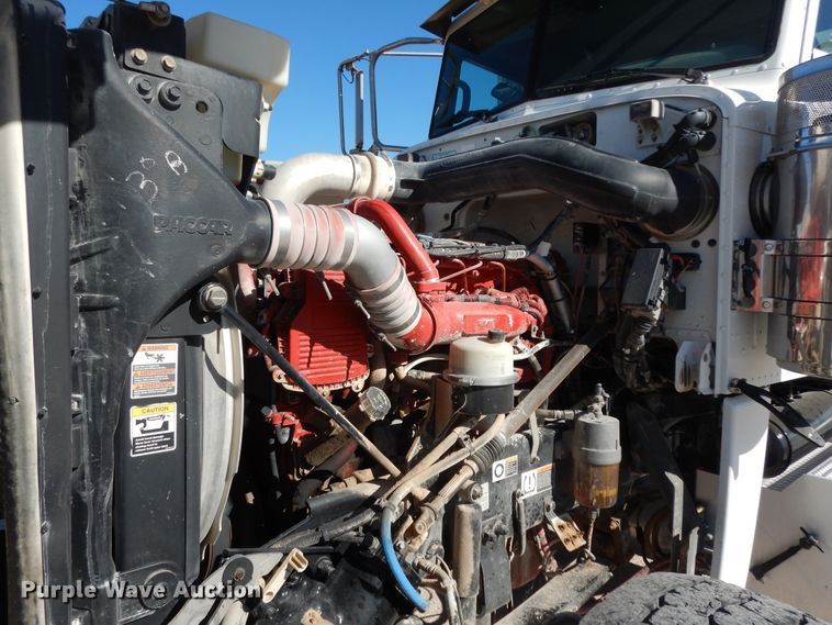 image for item DI8540 2012 Peterbilt 388  semi truck