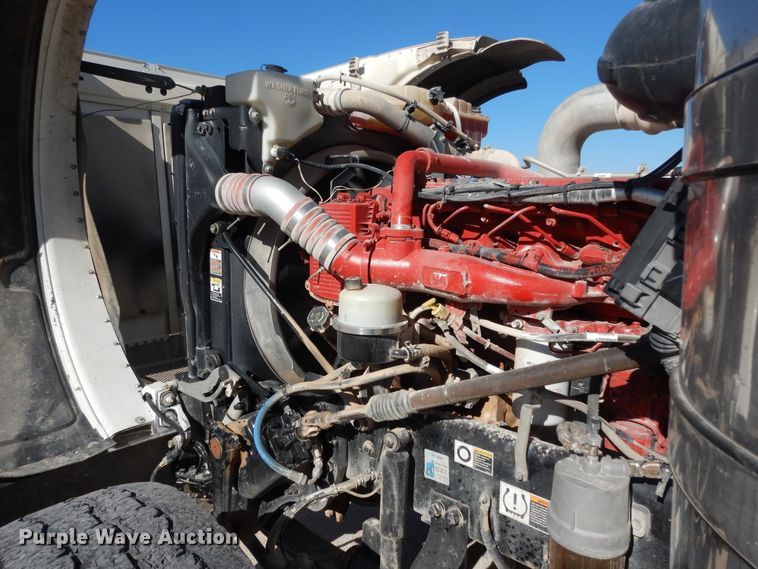 image for item DI8540 2012 Peterbilt 388  semi truck