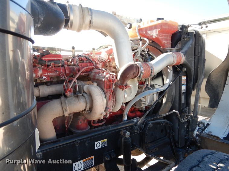 image for item DI8540 2012 Peterbilt 388  semi truck