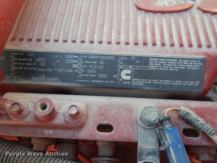 image for item DI8540 2012 Peterbilt 388  semi truck