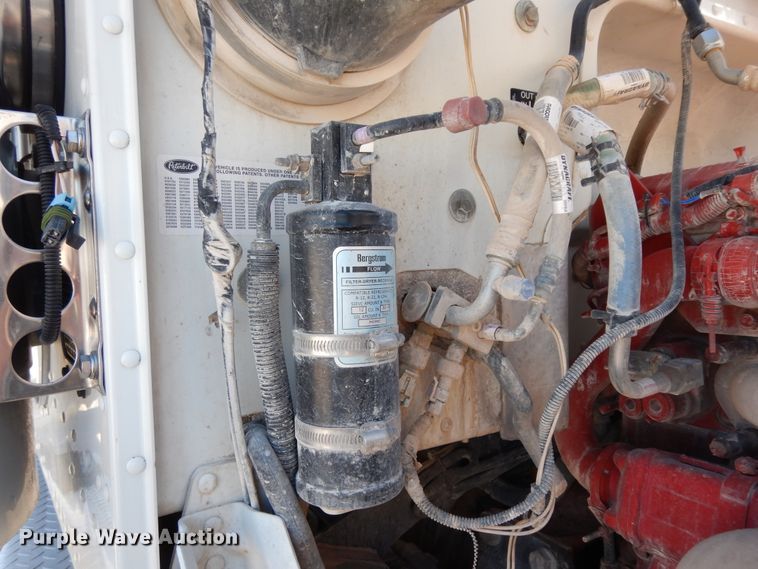 image for item DI8540 2012 Peterbilt 388  semi truck