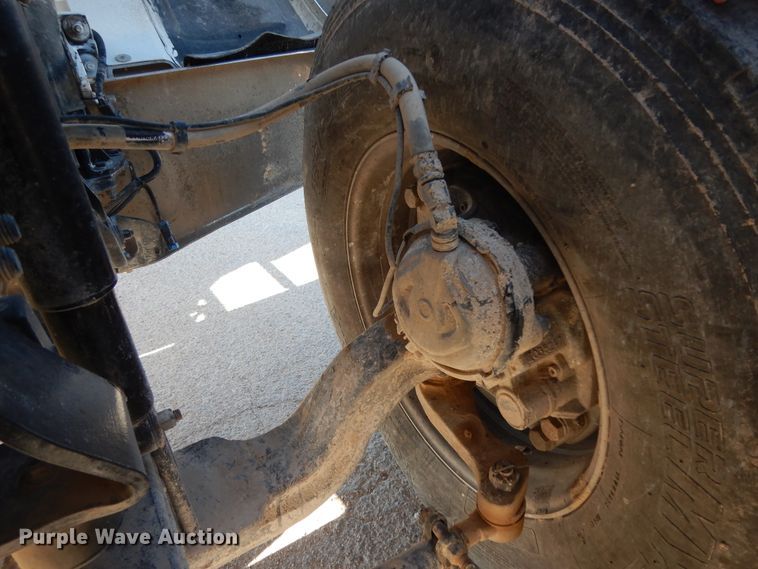 image for item DI8540 2012 Peterbilt 388  semi truck