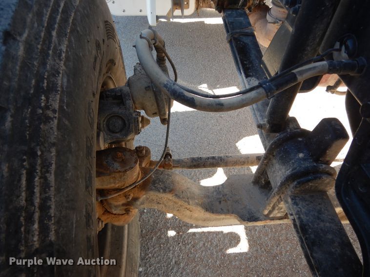 image for item DI8540 2012 Peterbilt 388  semi truck